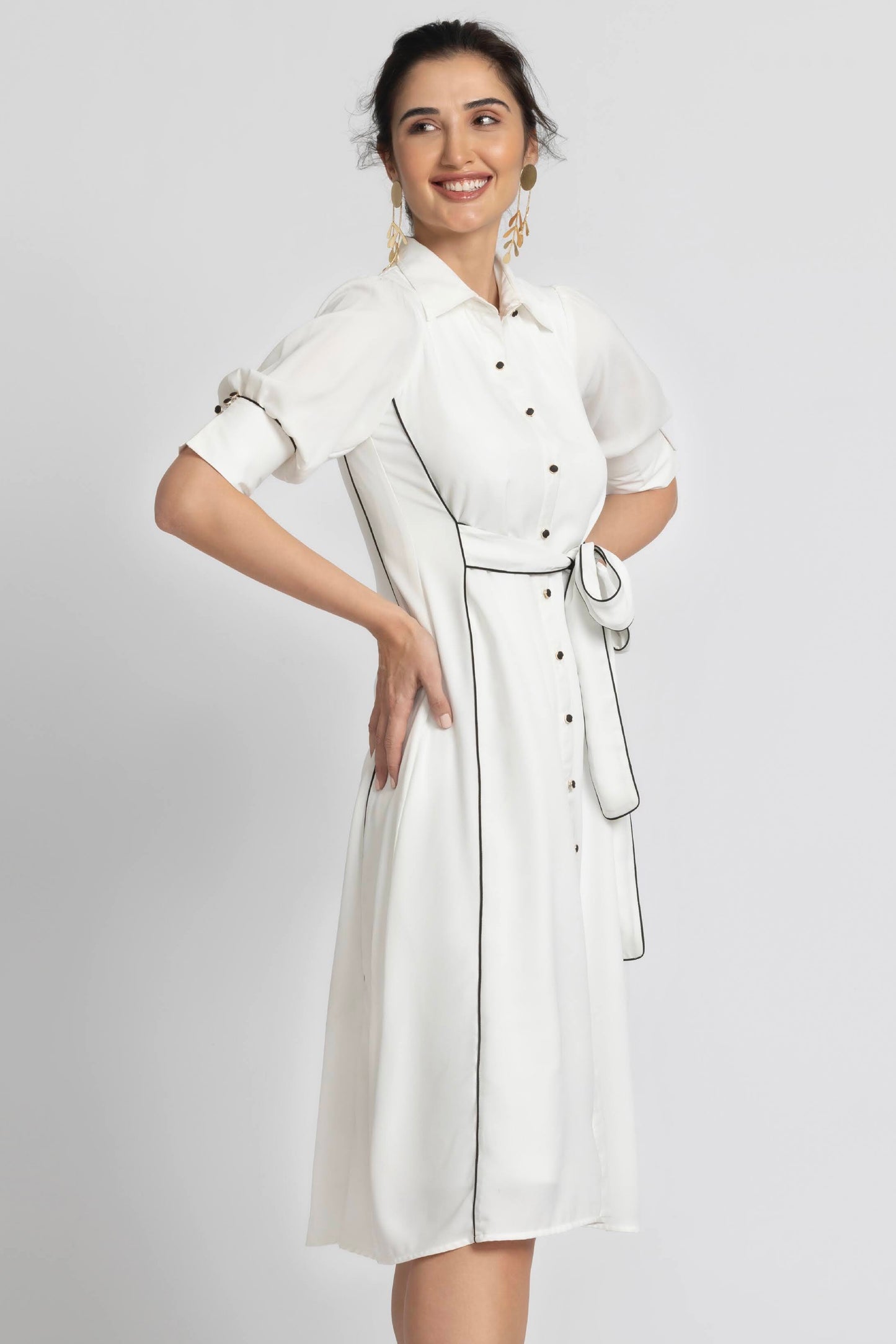 Blanc Elegance Midi Dress