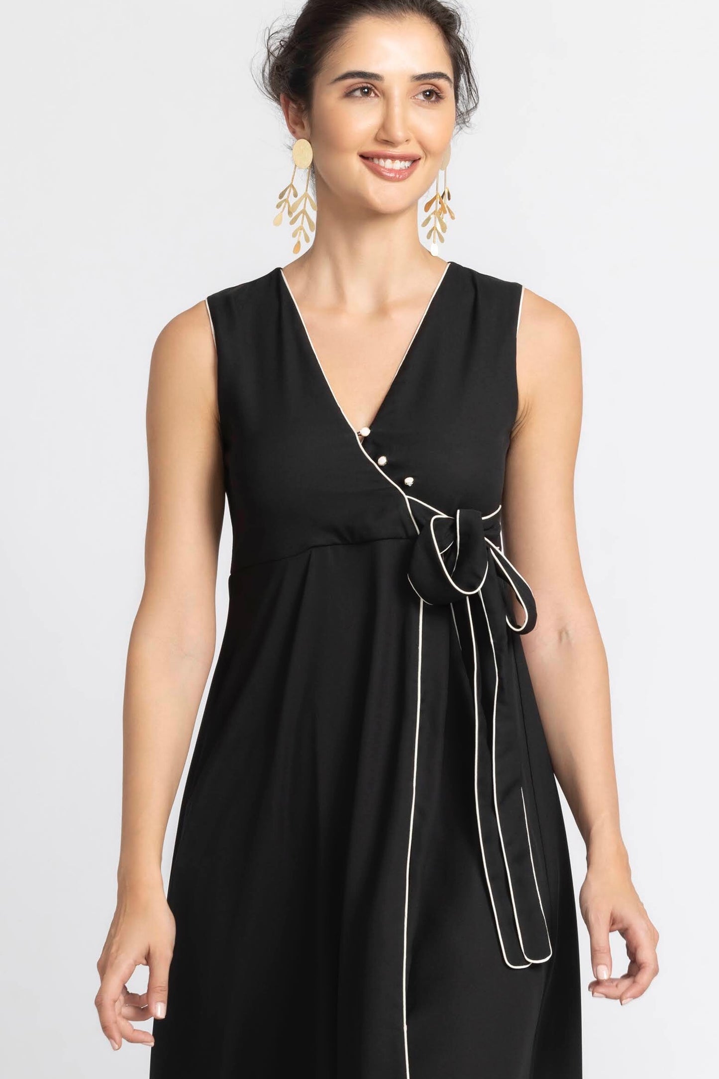 Noir Allure Midi Dress